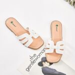 ⁦Ataiwee Women's Flat Slide Sandals, Cute Easy Slip-On Casual Dressy Sandals⁩ - الصورة ⁦5⁩